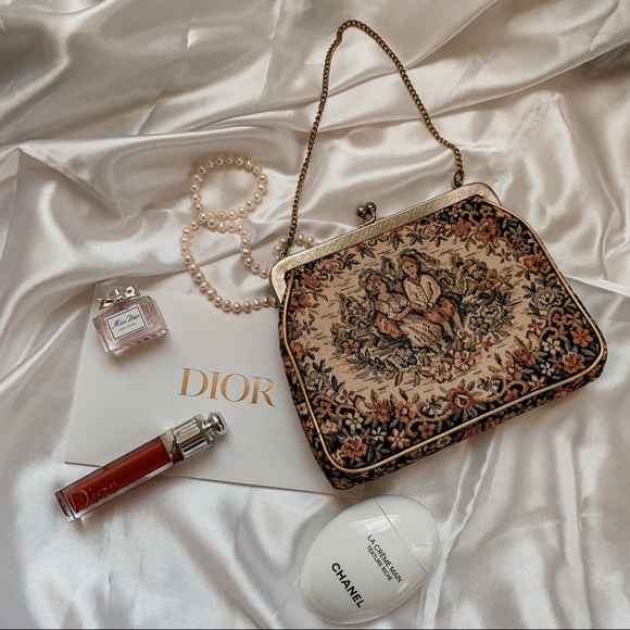 Vintage Tapestry Small Purse Floral Needlepoint Roses Bag - Picture 1 of 7